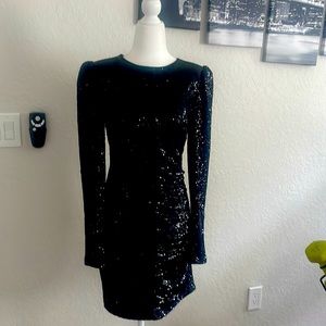 Awesome Micheal Kors New Years sequins dress 🍾🥂